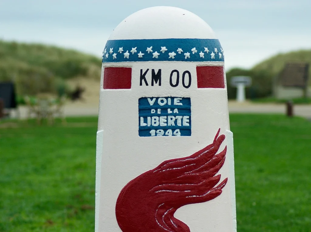 Panneau du débarquement à voir en Normandie