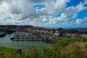 Que faire Ă  Dieppe ? Visiter son port.