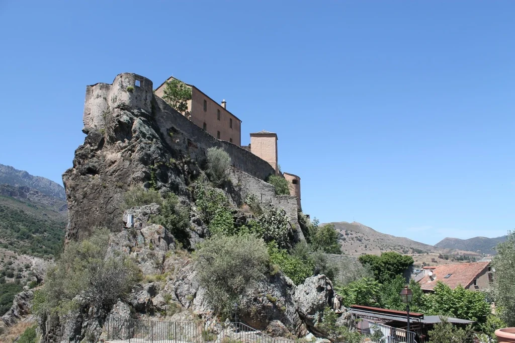 La citadelle de Corte en Corse.