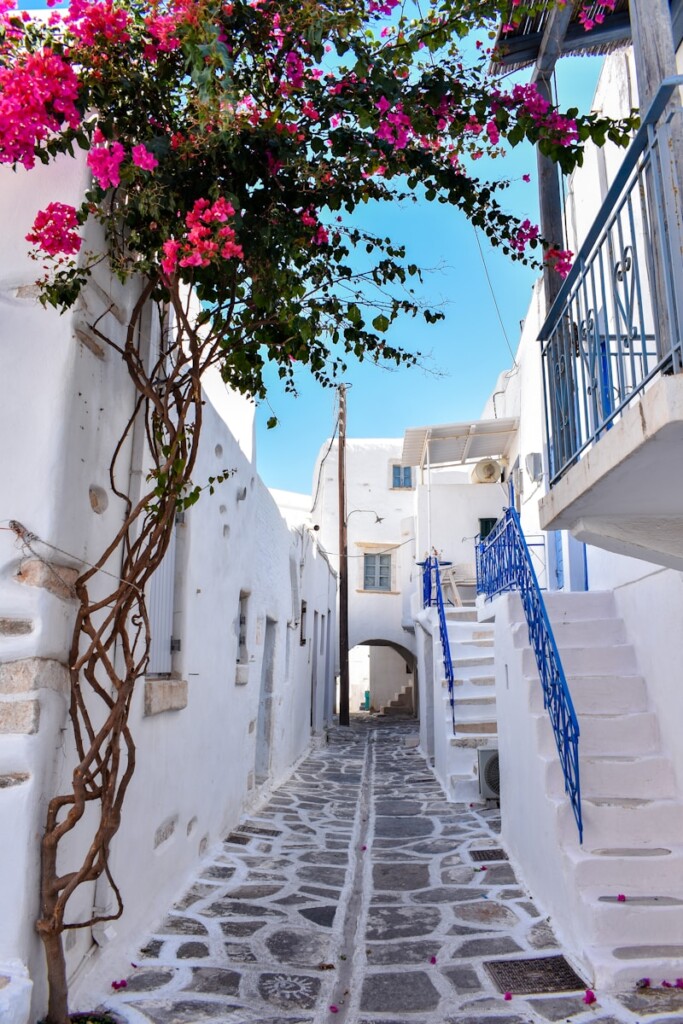 Paros
