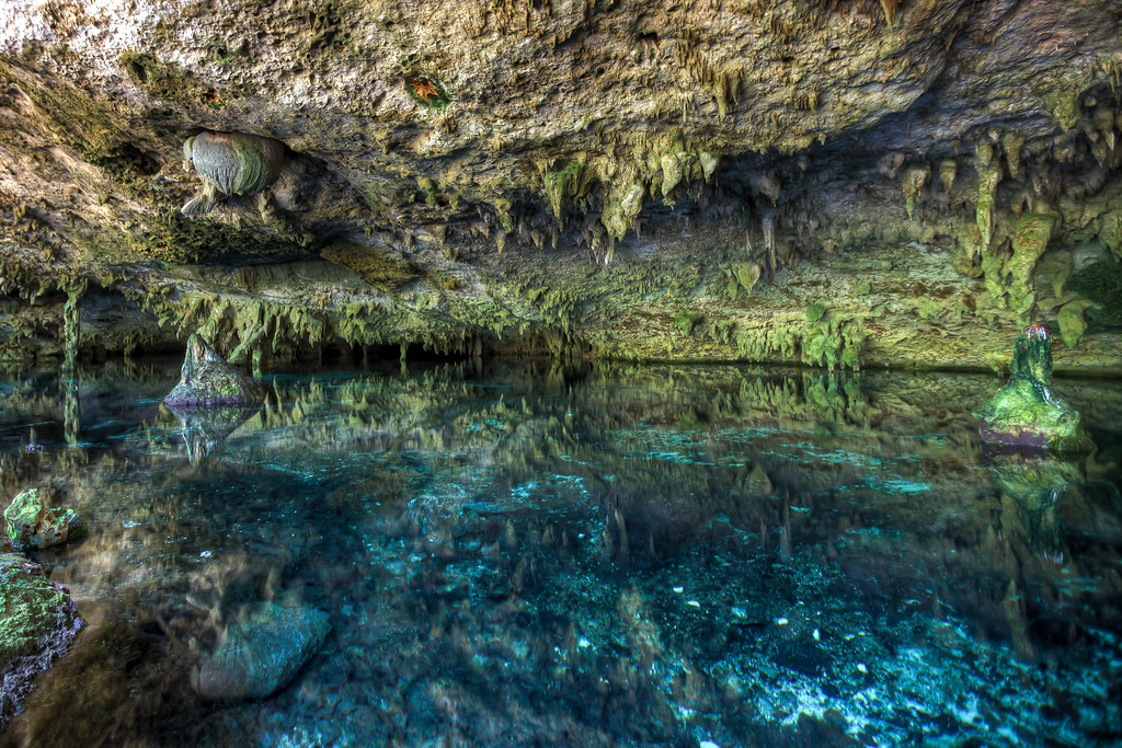 Cenote Dos Ojos