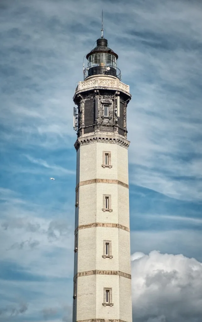 Phare à Calais